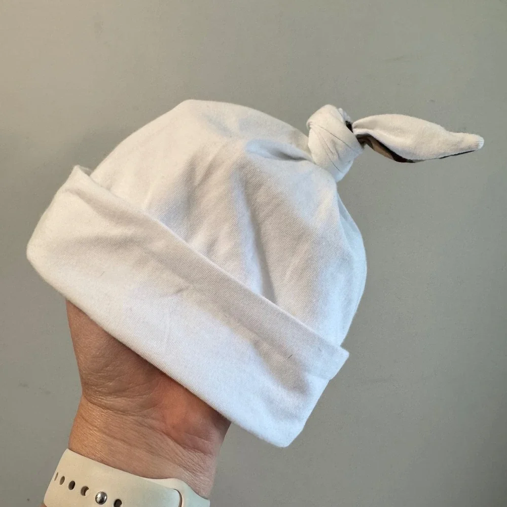 Burberry Baby Hat White Vintage Check Knot Beanie 12M-18M 48cm